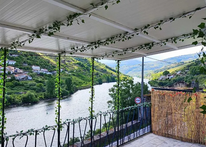 The River House 펜션